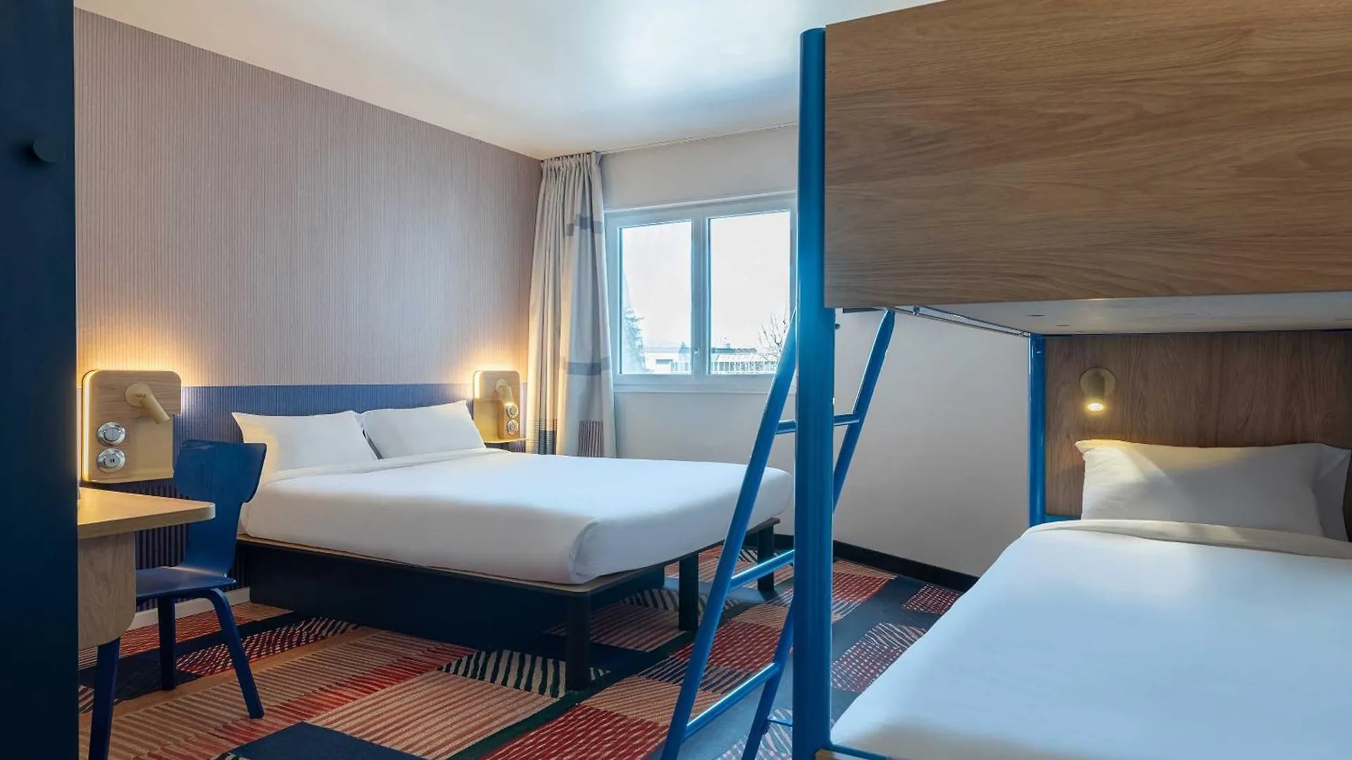 B&B Hotel Saint-Pierre-En-Faucigny Bonneville 3*,  Γαλλία
