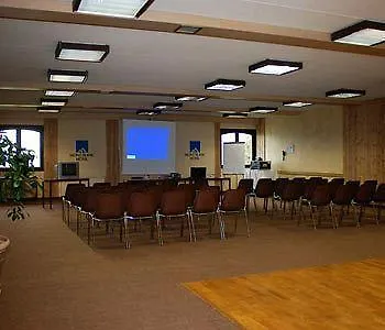 B&B Hotel Saint-Pierre-En-Faucigny Bonneville 3*,  Γαλλία