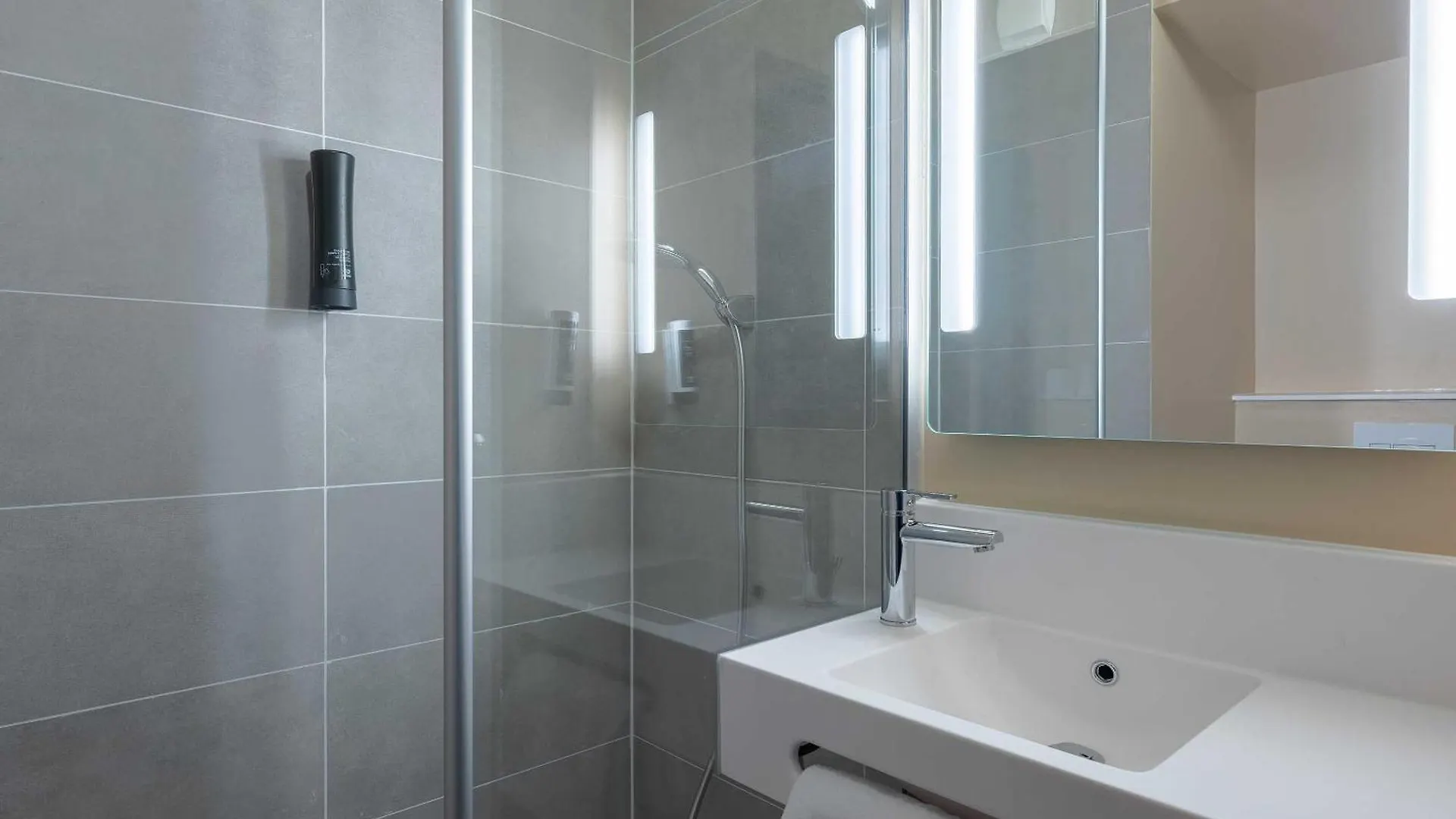 B&B Hotel Saint-Pierre-En-Faucigny Bonneville